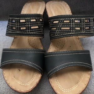 Black wood colour sandals size 39